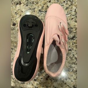 Cycling shoes with SPD cleat, size 8, light pink